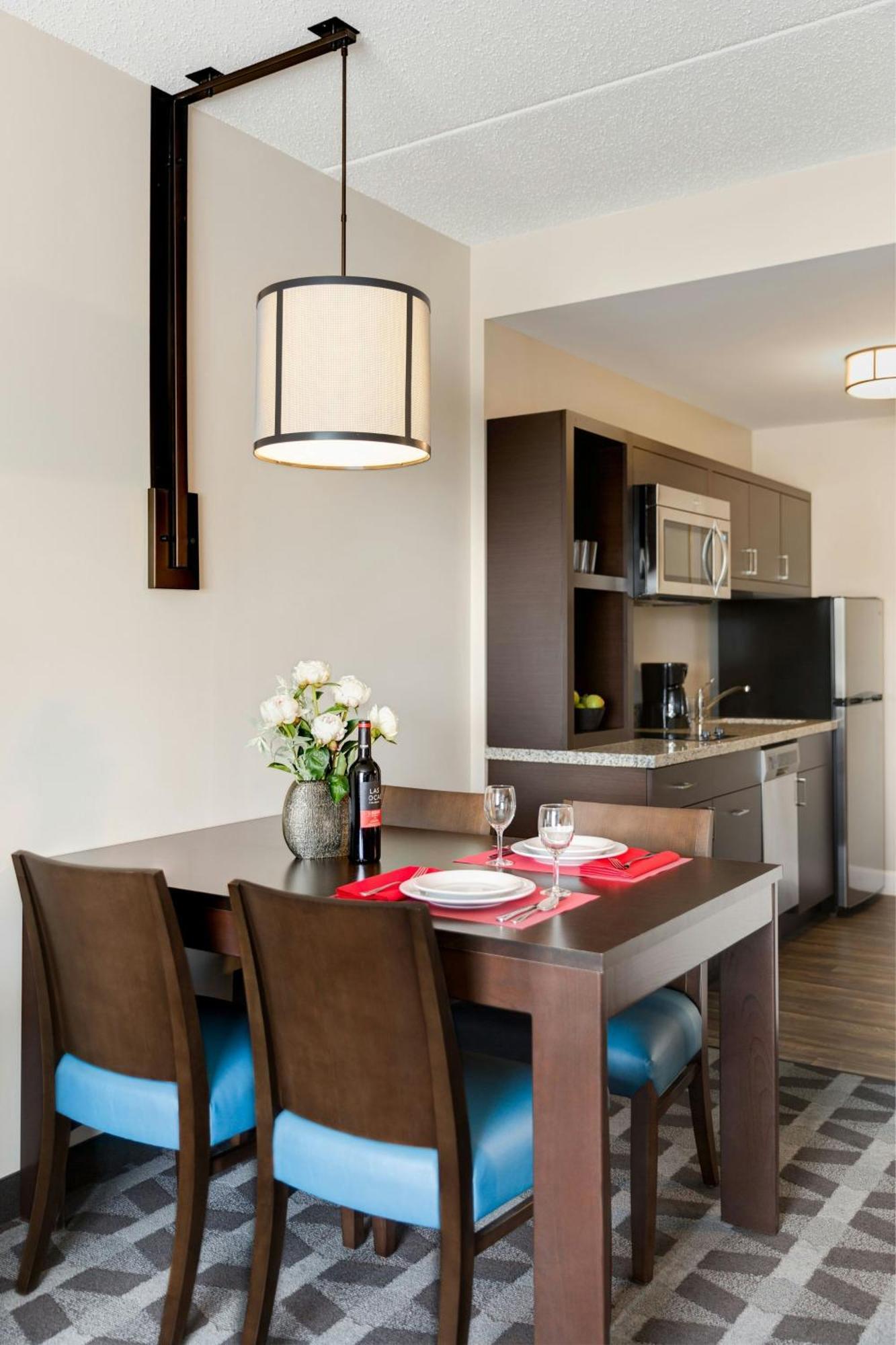 Towneplace Suites By Marriott Pittsburgh Harmarville Exterior foto